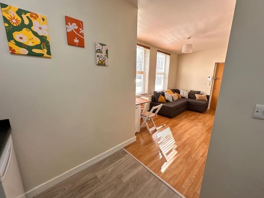 2 Bedroom Apartment In Se13 London Exterior photo
